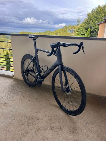 Giant Propel Advanced 1 Disc 2021 2021 Road & Gravel usato, Nero — immagine 2 di 9