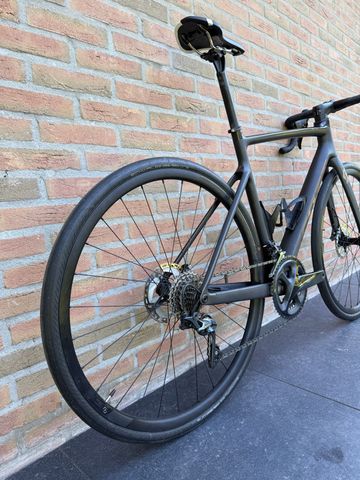Używany Scott Addict 20 2022 2022 Road & Gravel — zdjęcie 6 z 14