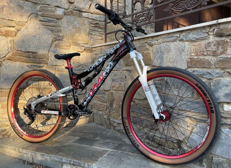 Brugt YT Industries Custom Play DJ 2013 2013 MTB