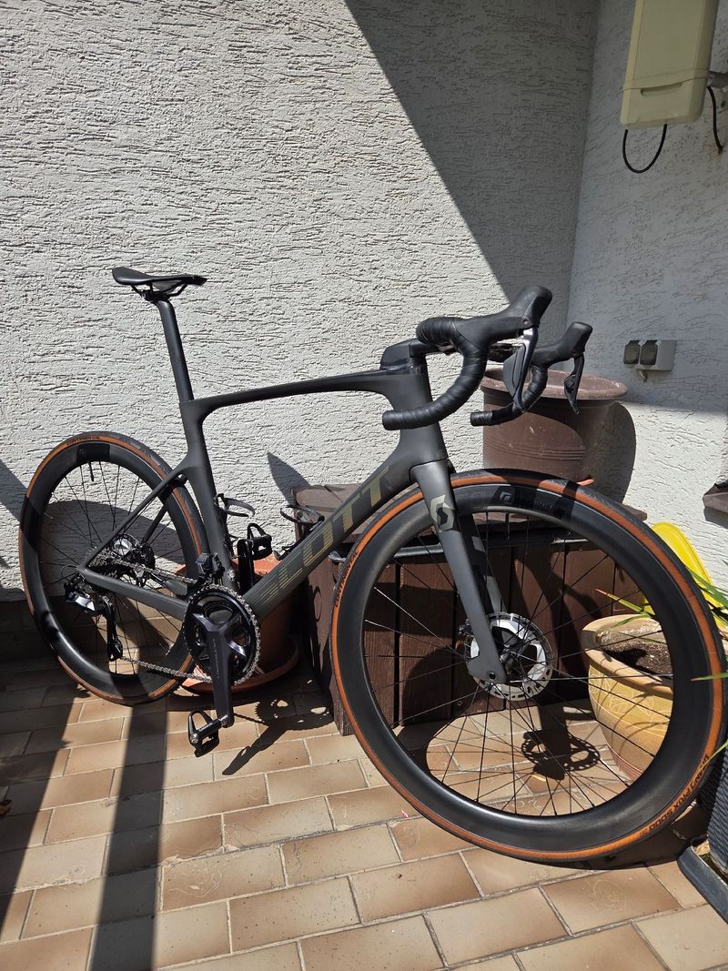Used Scott Foil RC 10 2022 2022 Road & Gravel
