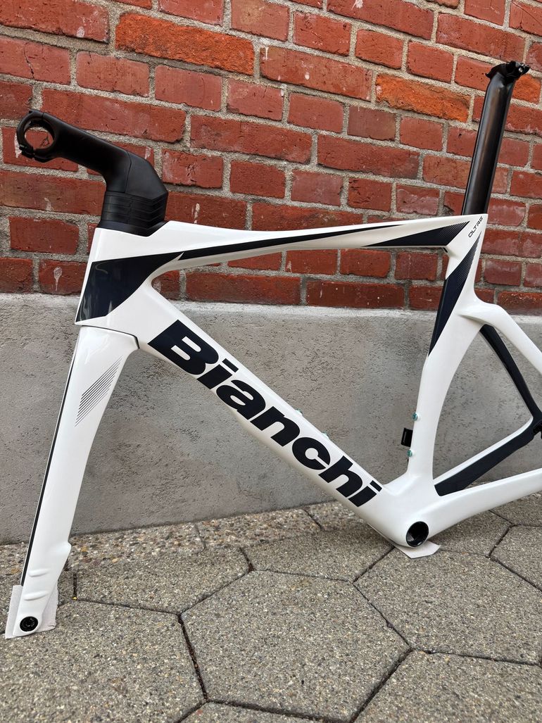Käytetty Bianchi Oltre Frameset 2025 Road & Gravel — kuva 11 / 13