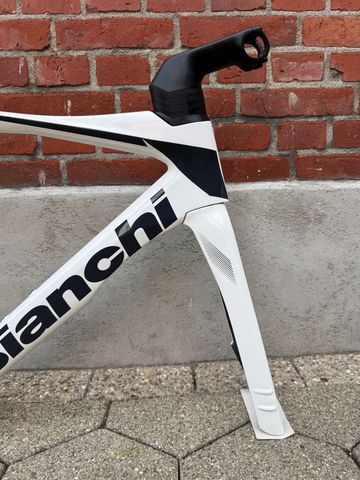 Käytetty Bianchi Oltre Frameset 2025 Road & Gravel — kuva 4 / 13