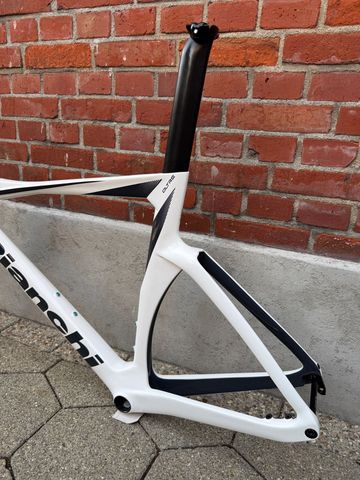 Käytetty Bianchi Oltre Frameset 2025 Road & Gravel — kuva 12 / 13