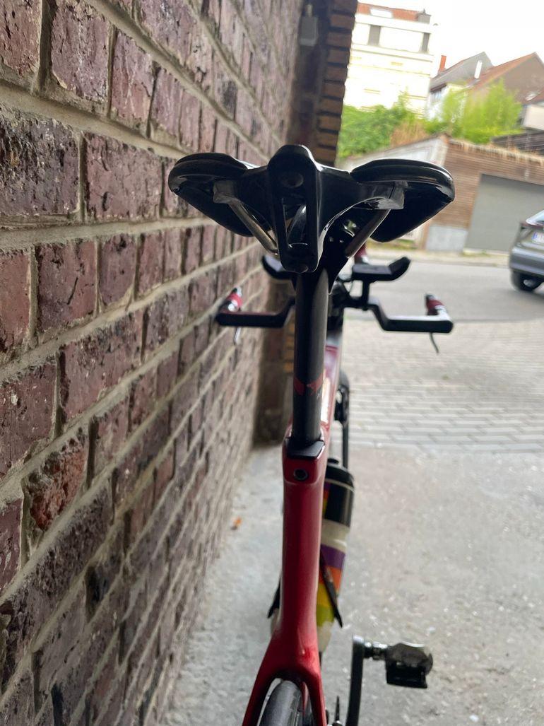 Used Argon 18 E-118 TT 2017 2017 Road & Gravel, Red — image 5 of 8