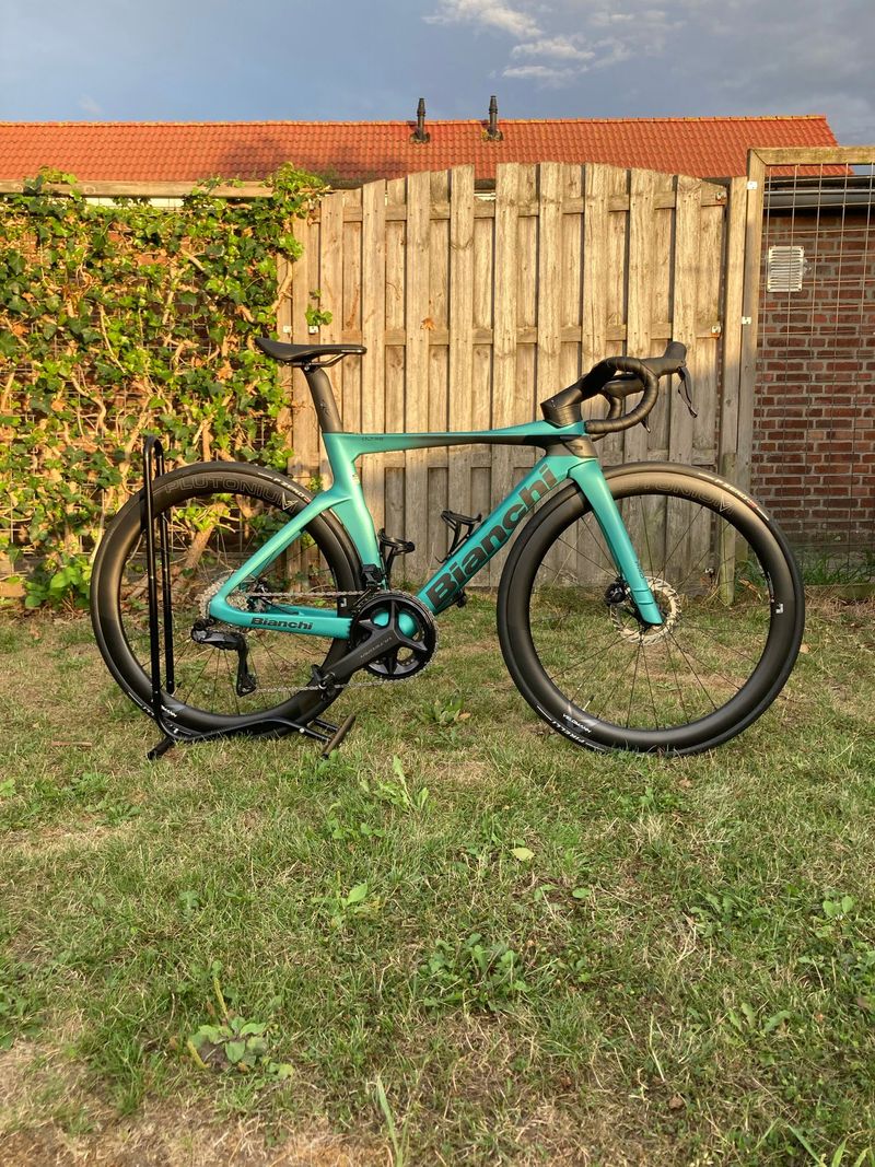 Použité Bianchi Oltre Shimano Ultegra Di2 2026 Road & Gravel