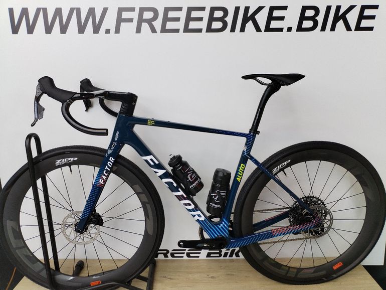 Used Factor ALUTO - Standard package 2026 Frameset 2026 Road & Gravel, Blue — image 2 of 11