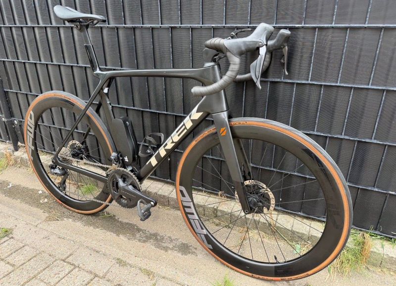 Trek Madone SL 6 AXS Gen 8 2027 2027 Road & Gravel d'occasion