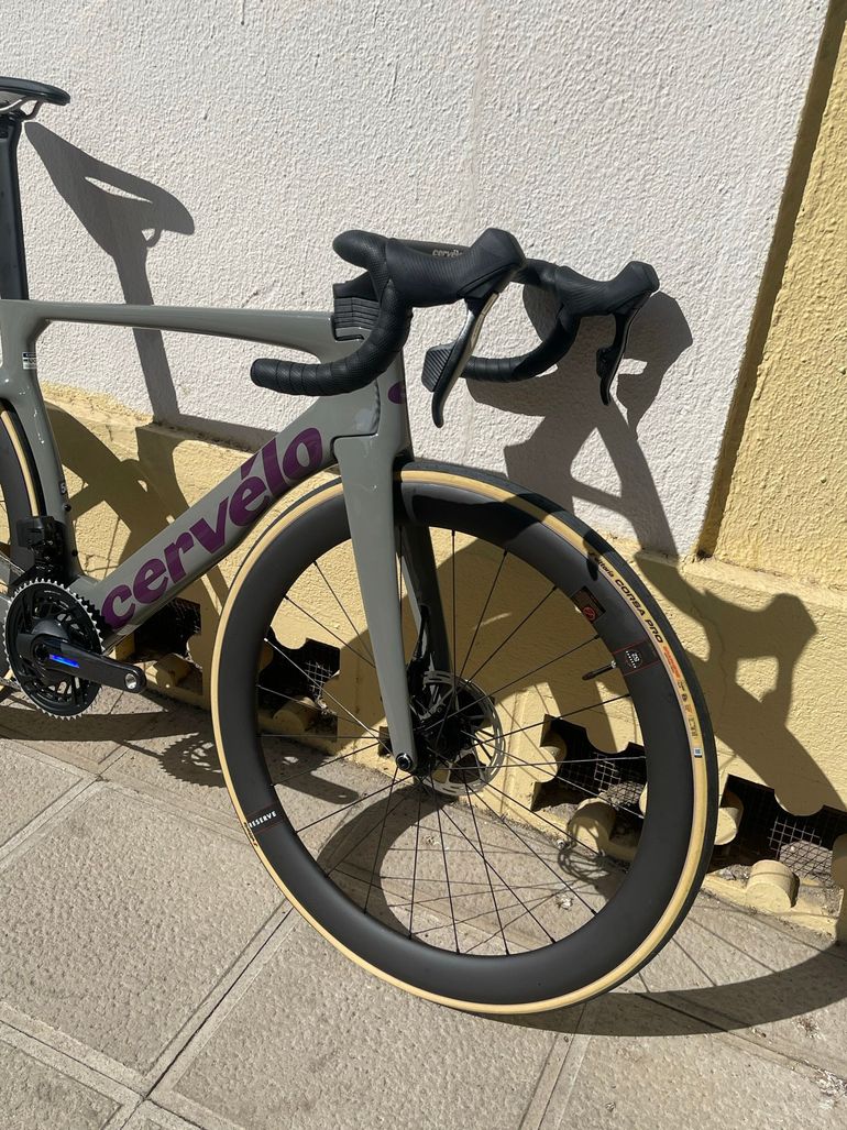 Gebrauchtes Cervélo S5 Force eTap AXS 2026 2026 Road & Gravel, Hellgrau — Bild 2 von 7