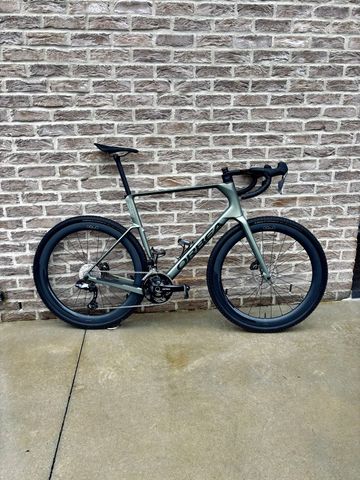 Used Orbea Terra Frameset 2026 Road & Gravel, Green — image 1 of 3