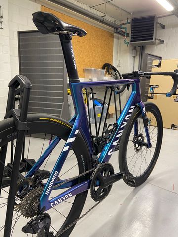 Gebrauchtes Canyon Aeroad CFR Di2 2025 2025 Road & Gravel, Blau — Bild 3 von 4