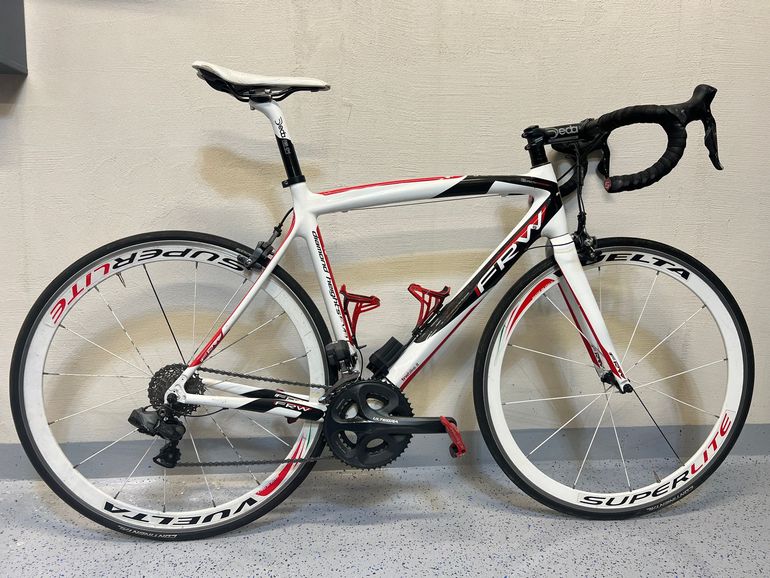 Used FRW Custom Shimano Ultegra Di2 2012 Road & Gravel, White — image 2 of 8
