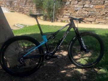 Gebrauchtes Orbea Oiz M-LTD 2027 2027 Mountainbike, Schwarz, 29 — Bild 1 von 6