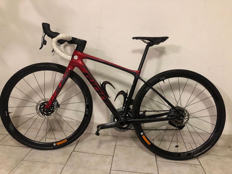 Używany Giant Defy Advanced Pro 1 2021 2021 Road & Gravel — zdjęcie 2 z 3