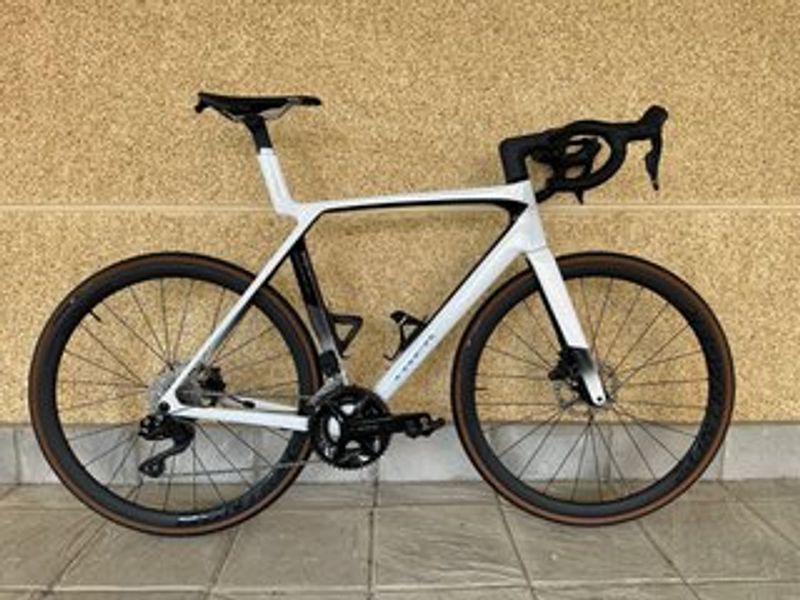 Used Trek Madone Shimano 105 2025 2025 Road & Gravel