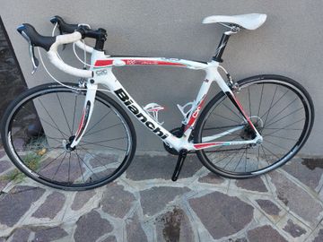 Used Bianchi C2c Shimano Ultegra 2012 Road & Gravel, White — image 2 of 8