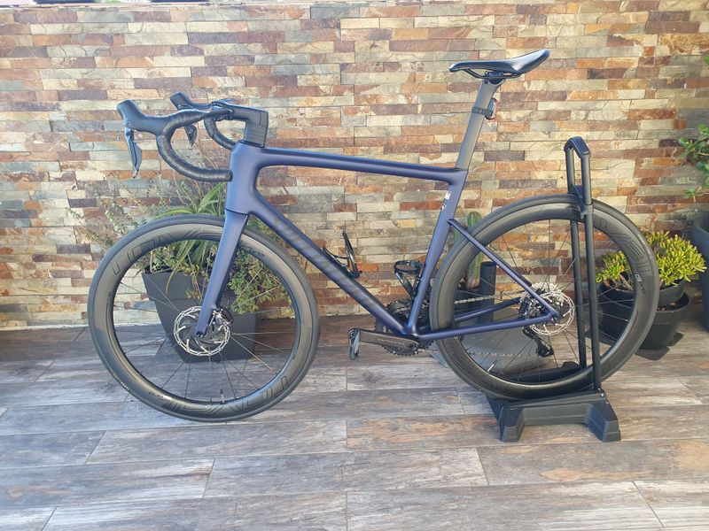 Used Specialized Tarmac SL8 (Ultegra Di2 - 24v) 2024 Road & Gravel