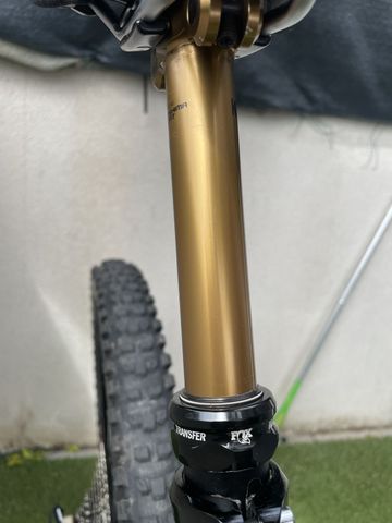 Pivot Firebird 29 Race XT 2021 2021 Mountainbike usato, Grigio chiaro — immagine 18 di 21