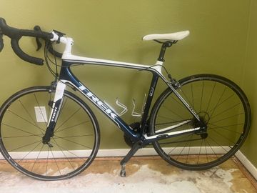 Used Trek Madone 4.7 H2 (Compact) 2012 2012 Road & Gravel, White — image 3 of 9