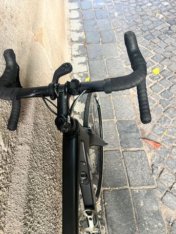 Used Trek Madone 9.0 2018 2018 Road & Gravel, Black — image 6 of 6