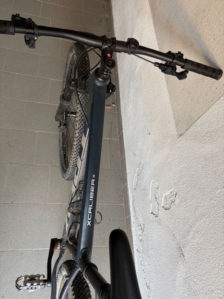 Gebrauchtes Trek X-Caliber 9 2020 2020 Mountainbike, Hellgrau, 27.5 — Bild 3 von 3
