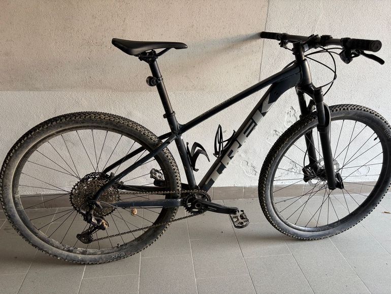 Gebrauchtes Trek X-Caliber 9 2020 2020 Mountainbike, Hellgrau, 27.5 — Bild 2 von 3