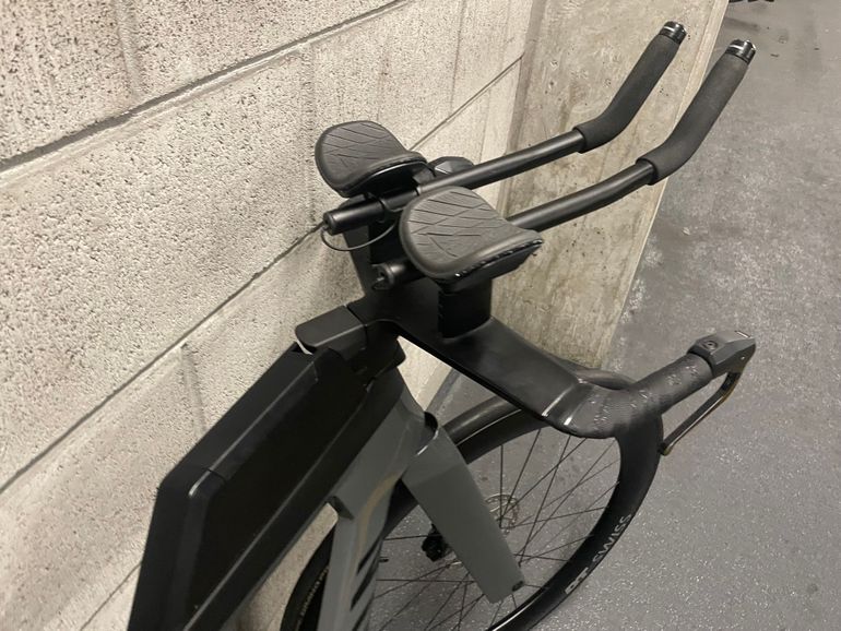 Used Canyon Speedmax CF 7 Di2 2025 2025 Road & Gravel, Light Gray — image 6 of 7