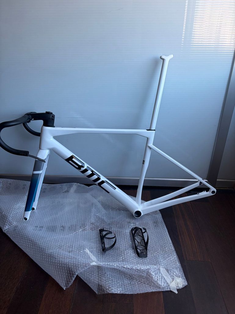 Brugt BMC Kaius 01 THREE 2023 Frameset 2023 Road & Gravel — billede 2 af 3