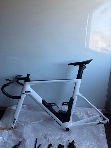 Used BMC Timemachine ROAD 01 TWO 2021 Frameset 2021 Road & Gravel, White — image 2 of 4
