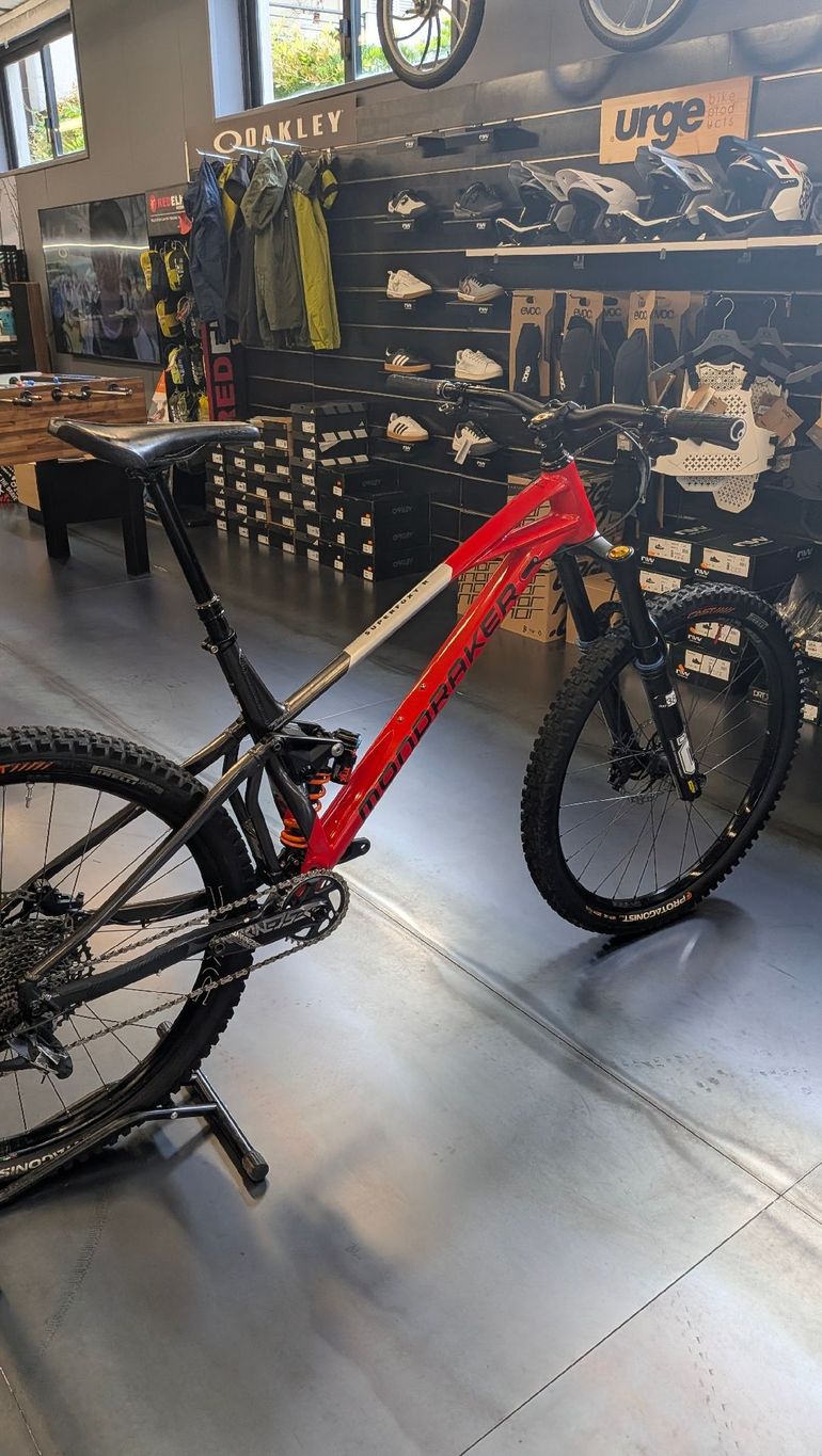 Gebrauchtes Mondraker SUPERFOXY R 2024 2024 Mountainbike, Rot — Bild 4 von 4