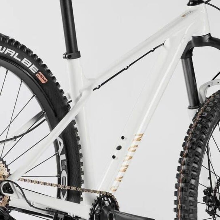 Použité Canyon Stoic 2 2022 2022 Mountainbike — obrázek 3 z 4
