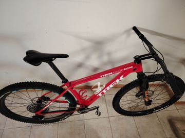 Käytetty Trek Procaliber 9.8 SL 2019 2019 Mountainbike — kuva 4 / 6