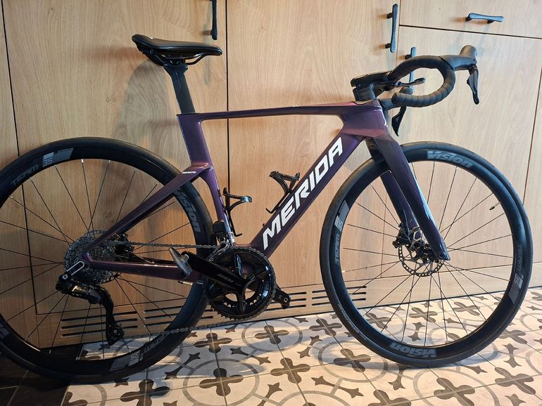 Used Merida REACTO TEAM 2027 2027 Road & Gravel, Purple — image 2 of 3