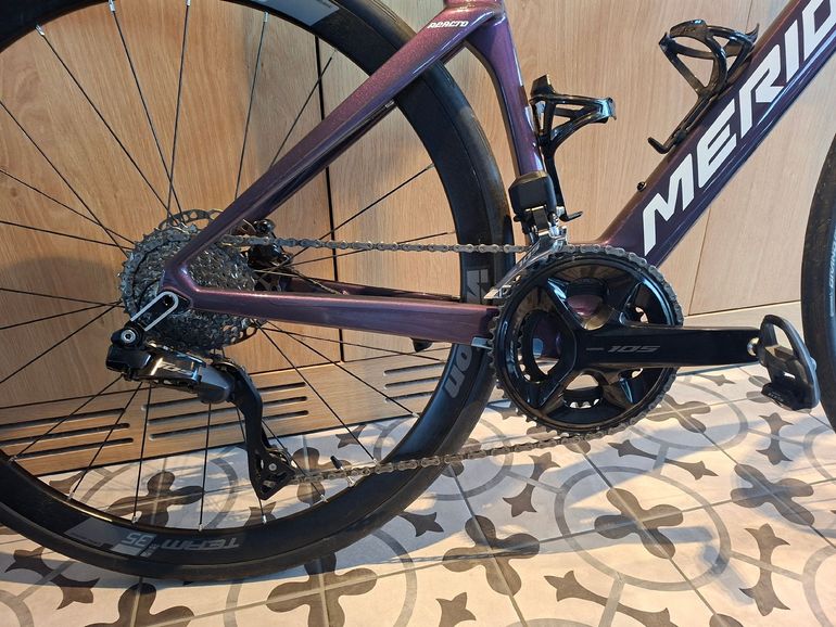 Used Merida REACTO TEAM 2027 2027 Road & Gravel, Purple — image 3 of 3