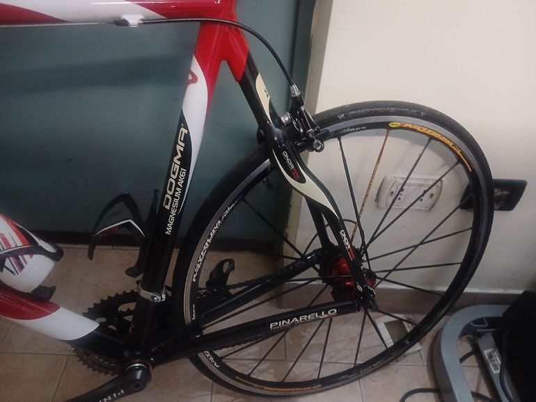 Gebrauchtes Pinarello Dogma Campagnolo Super Record 2013 Road & Gravel, Rot — Bild 3 von 4