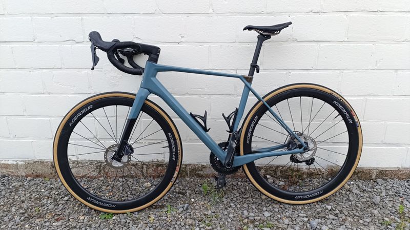 Used Superior X-ROAD Team Issue SE 2021 2021 Road & Gravel