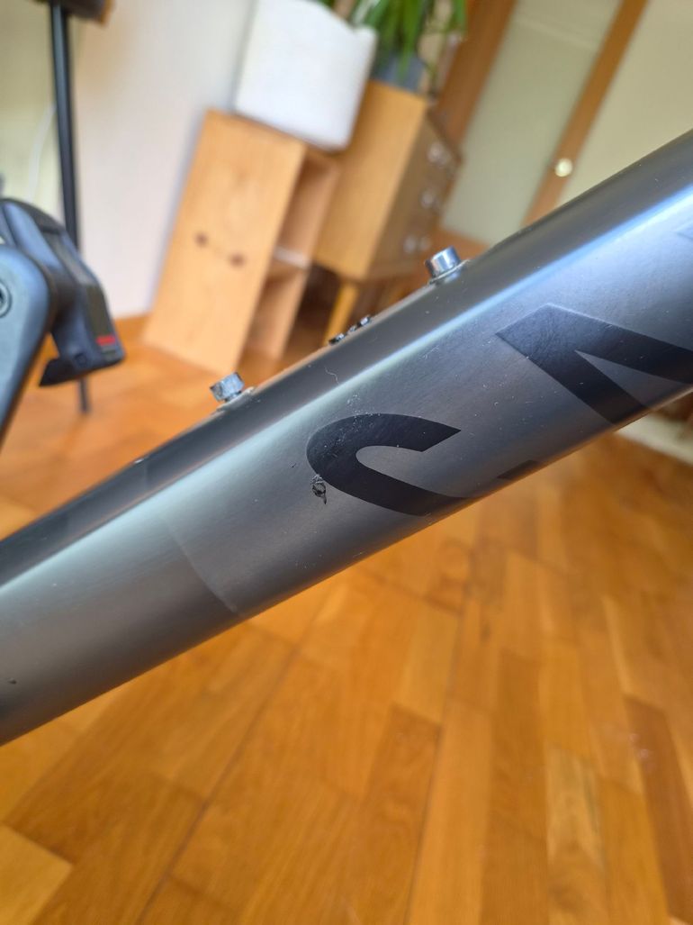 Tweedehands Canyon Ultimate CF SL 8 Disc 2022 2022 Road & Gravel — afbeelding 9 van 14
