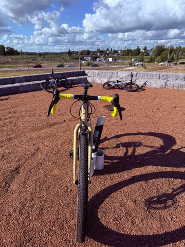 Używany Finna Landscape 2025 Road & Gravel — zdjęcie 2 z 5