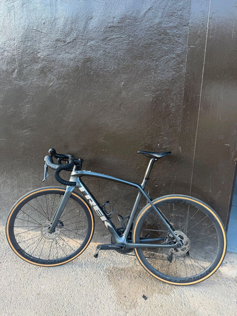 Used Trek Émonda SL 6 Disc 2022 2022 Road & Gravel