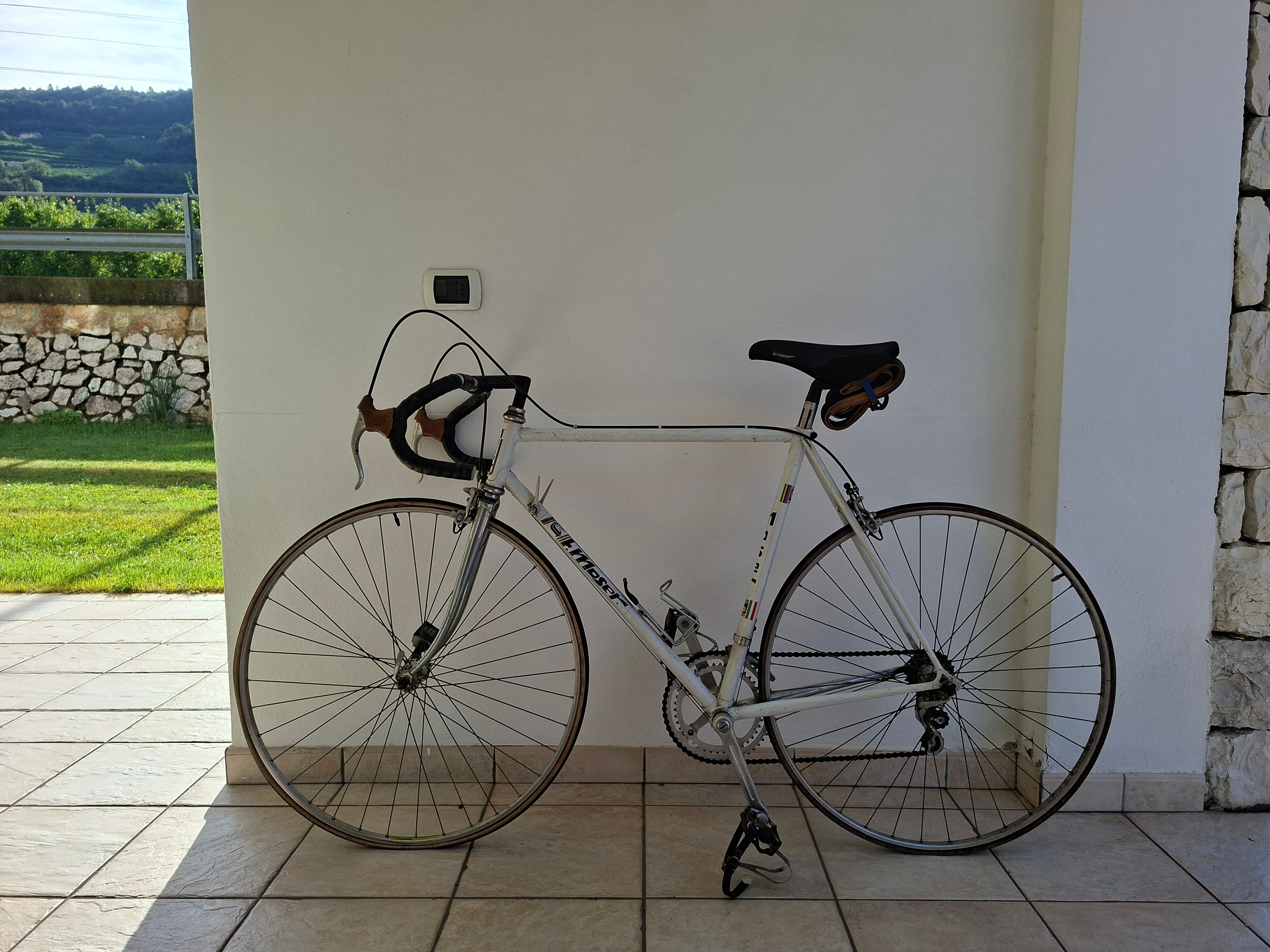 leichtes e bike rennrad Ridetronic E-Bike Fritz – Leicht und leistungsstark in der Stadt Farbe:BXT Transparentes Lila Farbverlauf Category:E Bike City / Urban_Schwalbe Marathon Almotion 55 584 Pannenschutz Bulls Tokee lite 18