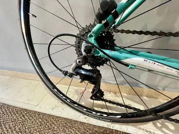 Gebrauchtes Bianchi Via Nirone 7 - Shimano Sora 2018 Road & Gravel, Blau — Bild 4 von 5