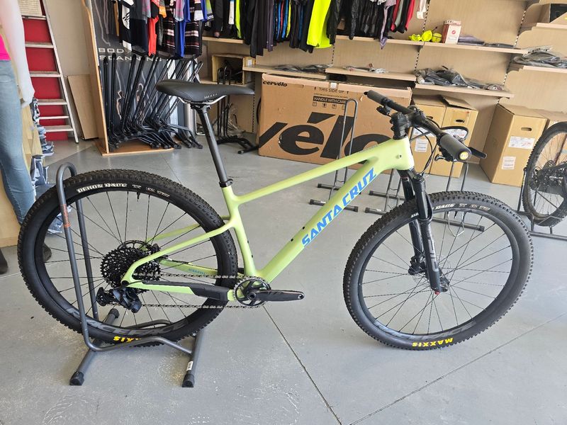 Tweedehands Santa Cruz HIGHBALL S / Carbon C 2023 2023 MTB