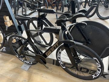 Tweedehands Giant Trinity SRAM Force eTap AXS 2025 Road & Gravel — afbeelding 1 van 5