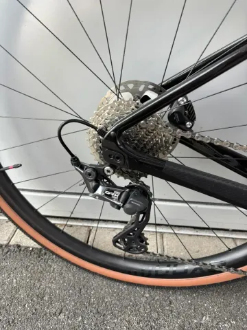 Brugt Giant Revolt Shimano GRX 2023 2023 Road & Gravel — billede 6 af 12
