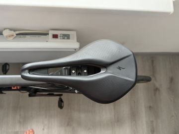 Used Canyon Ultimate CF SL 8 2021 2021 Road & Gravel, Black — image 4 of 7
