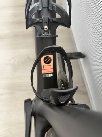 Used Canyon Ultimate CF SL 8 2021 2021 Road & Gravel, Black — image 6 of 7