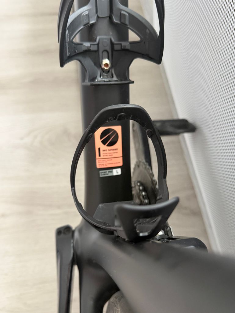 Used Canyon Ultimate CF SL 8 2021 2021 Road & Gravel, Black — image 6 of 7