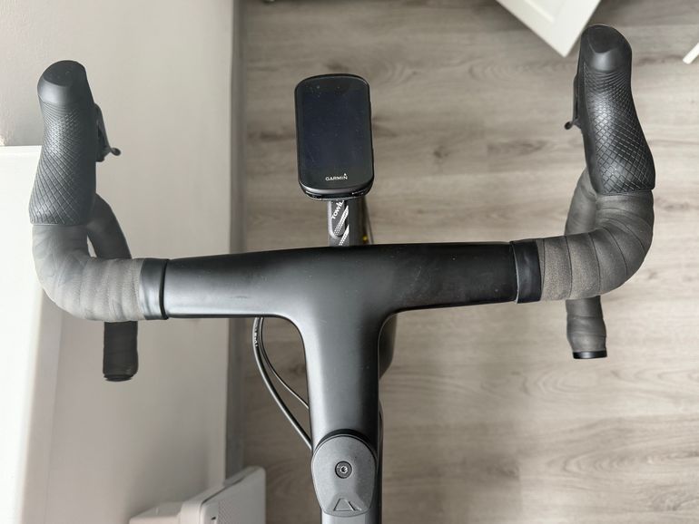 Used Canyon Ultimate CF SL 8 2021 2021 Road & Gravel, Black — image 3 of 7