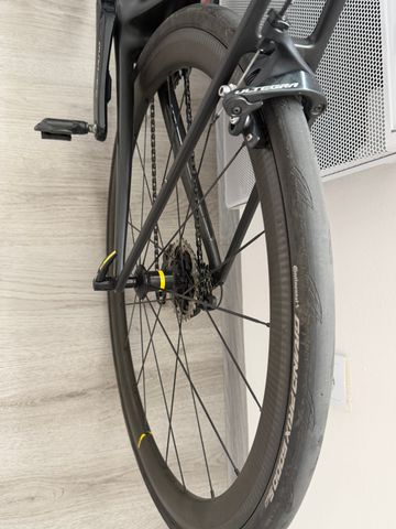 Used Canyon Ultimate CF SL 8 2021 2021 Road & Gravel, Black — image 5 of 7