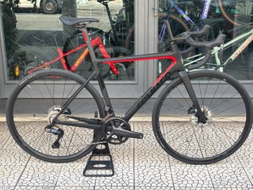 Colnago V3 Shimano Ultegra Di2 2024 Road & Gravel d'occasion — image 1 sur 8