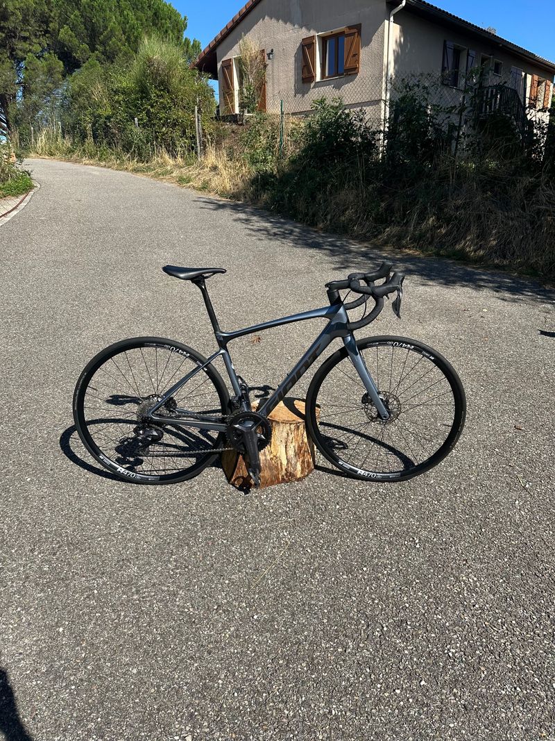 Giant Defy Advanced Pro 1 2022 2022 Road & Gravel d'occasion